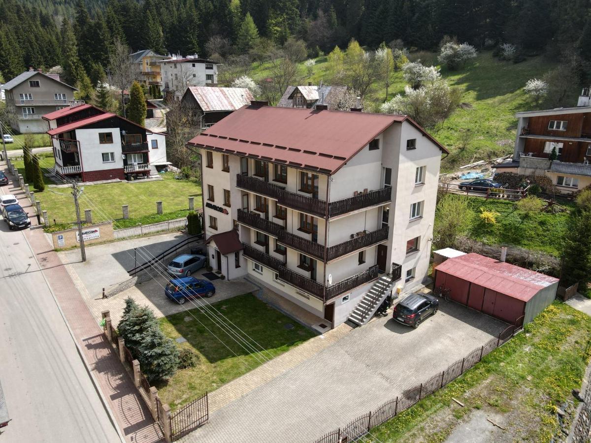Mirarosa Hotel Криница-Здруй Екстериор снимка